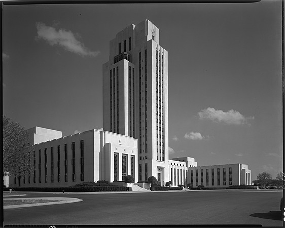 Front of Bethesda National Naval Medical Center from Left (by Theodor Horydczak circa 1920-1950)