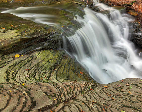 Cascading Curves of Miners Run