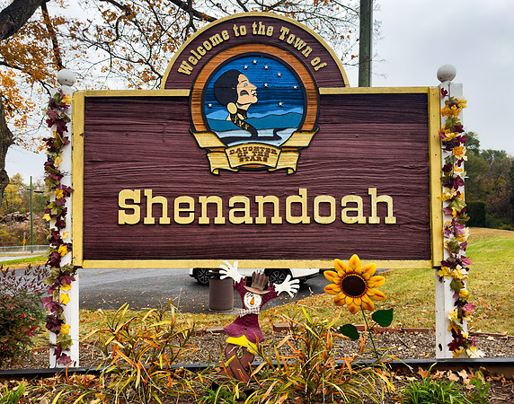 Shenandoah Welcome Sign