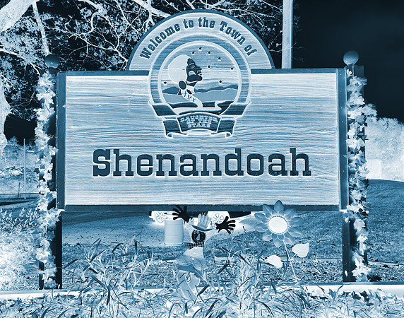 Shenandoah Welcome Sign - Star Inversion