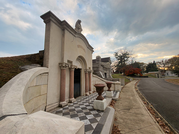 Hutchinson Highlight Cemetery