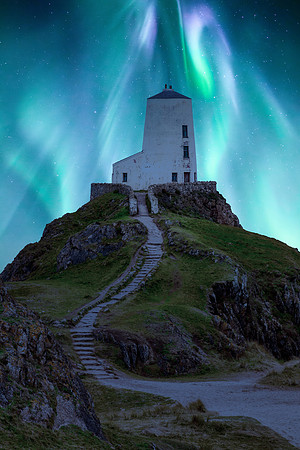 Twr Mawr Aurora Lighthouse