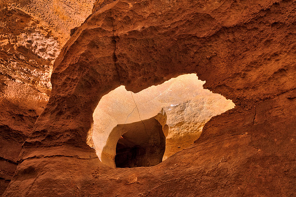 Lincoln Eye Cave