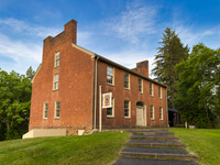 Mount Washington Tavern