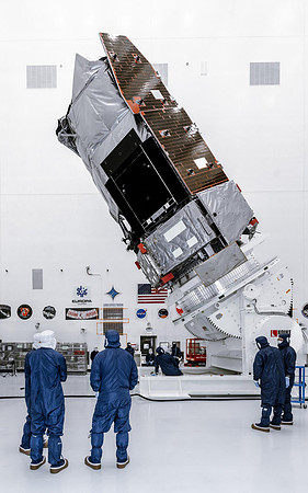 Telescope Milestone: NASA’s Roman Moves Vertical Ahead of Processing (June 25, 2026)