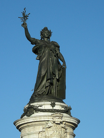 Statue place de la République, Paris, France