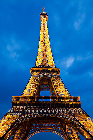 Eiffel Twilight Tower