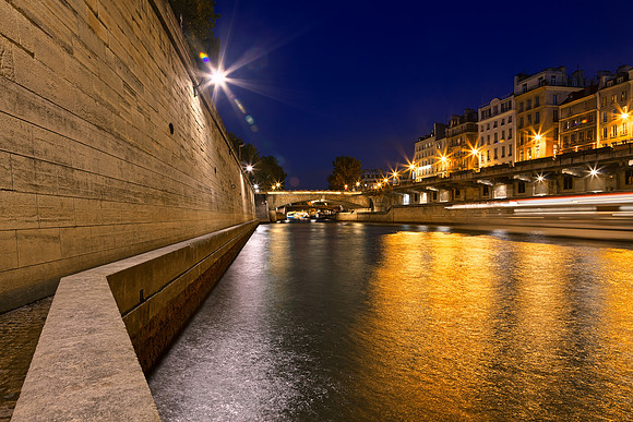 Paris sur Seine Twilight