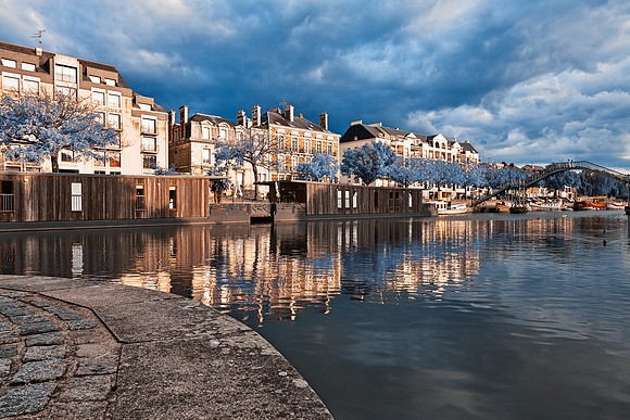 Nantes Riverside - Winter Blue Fantasy