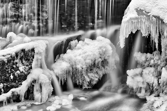 Frozen Phantom Falls - Black & White