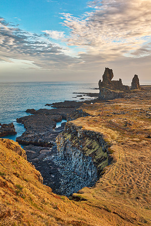 Lóndrangar