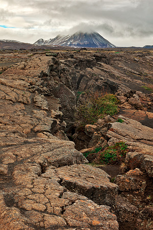 Cracked Grjótagjá Rockscape