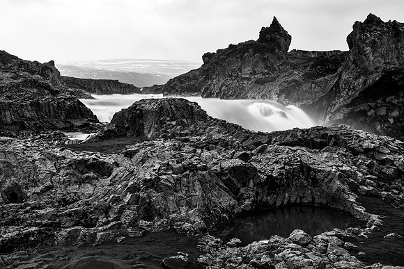 Misty Goðafoss Fury - Black & White