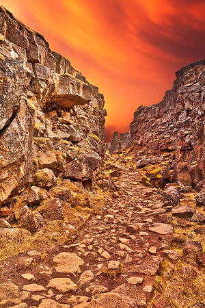 Rugged Sunset Rift Trail - Thingvellir