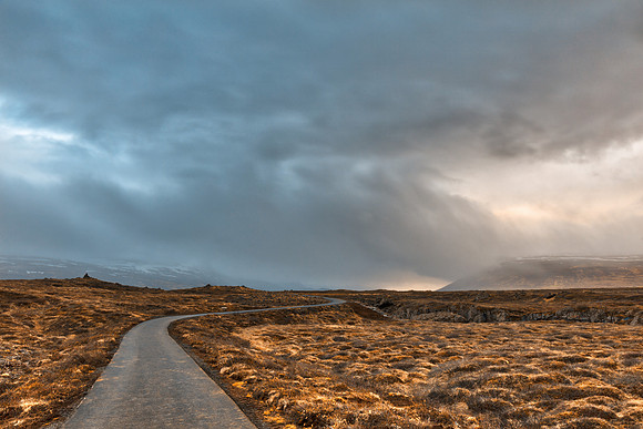 Glowing Goðafoss Fog Trail