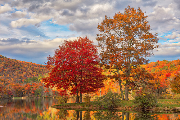 Autumn Foliage of Sherando Lake