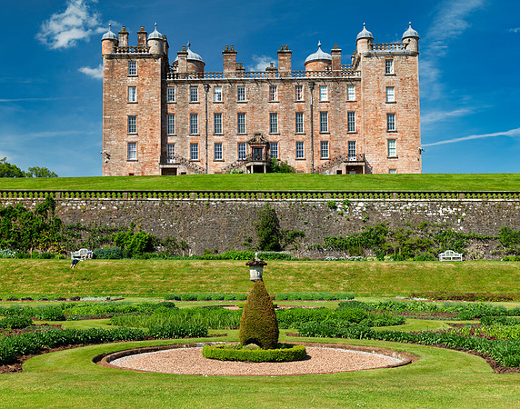 Drumlanring Castle Garden