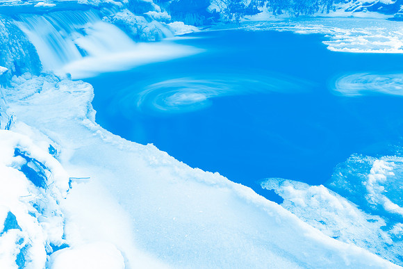 Blue Winter Shell Stream