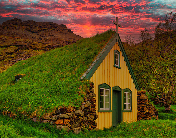 Hof Twilight Church