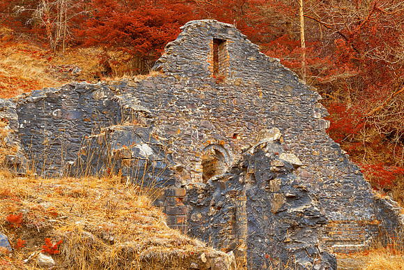 Hafna Mining Ruins - Autumn Fantasy
