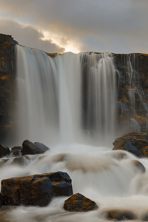 Shimmering Axe Falls