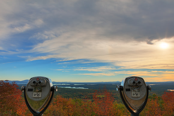 Binocular Overlook - Castle in the Clouds