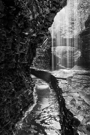 Gorge Shower Trail - Watkins Glen