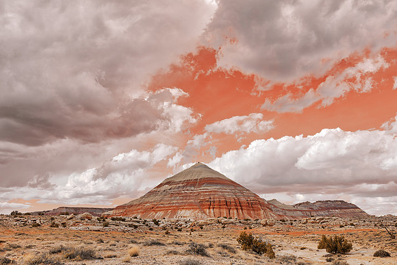 Salmon Bentonite Hills
