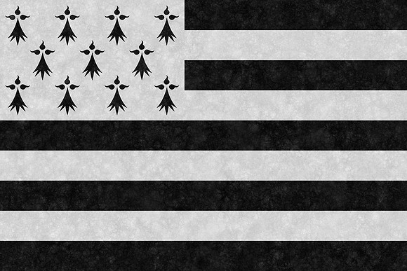 Velvet Flag - Brittany