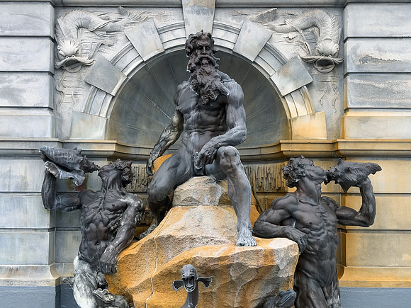 Dry Neptune Fountain