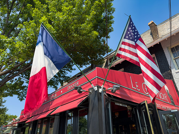 Le Chat Noir Restaurant